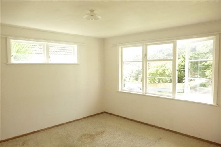 Photo of property in 48 Hay Street, Naenae, Lower Hutt, 5011