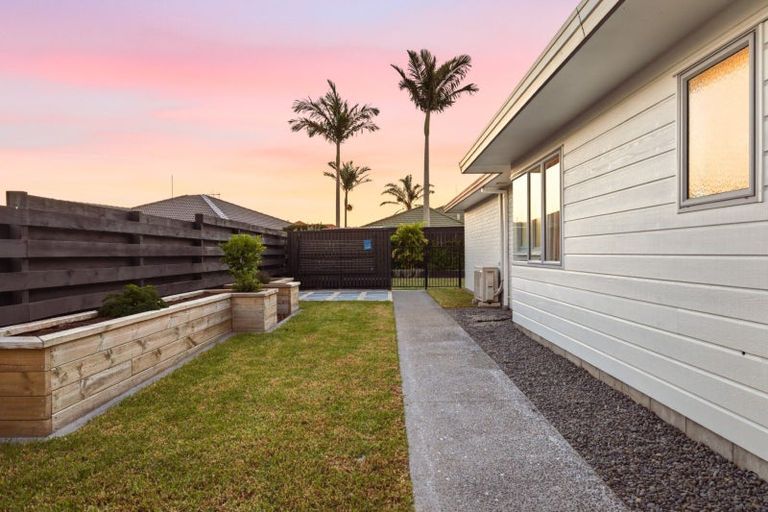 Photo of property in 34 Lotus Avenue, Mount Maunganui, 3116