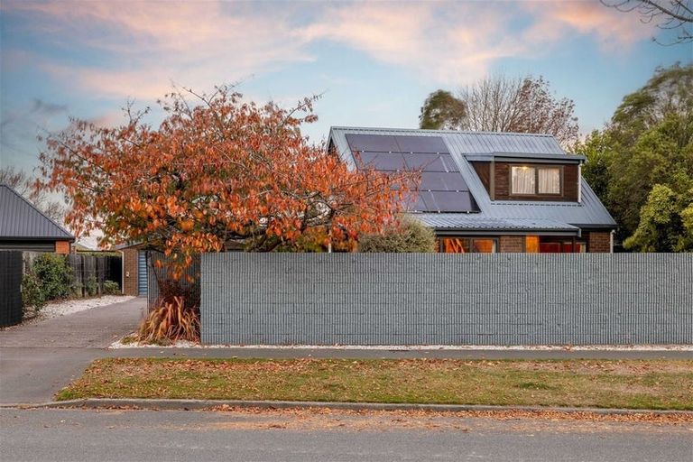 Photo of property in 153 Hawthornden Road, Avonhead, Christchurch, 8042