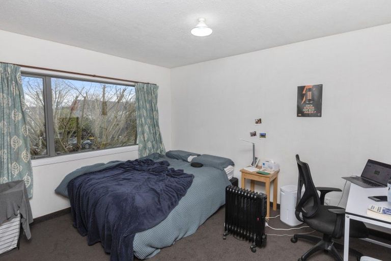 Photo of property in 11 Jamell Place, Avonhead, Christchurch, 8042