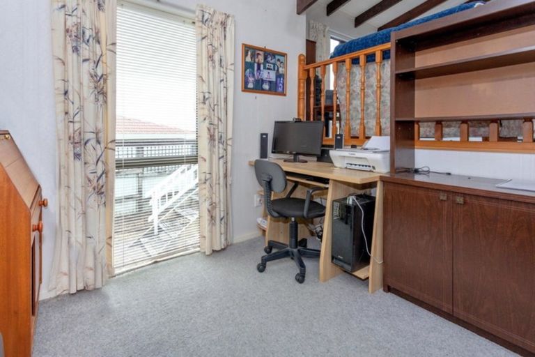 Photo of property in 106 Chevron Crescent, Whangamata, 3620