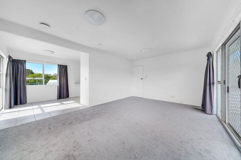 Photo of property in 6 Deacon Road, Riverhead, Kumeu, 0892