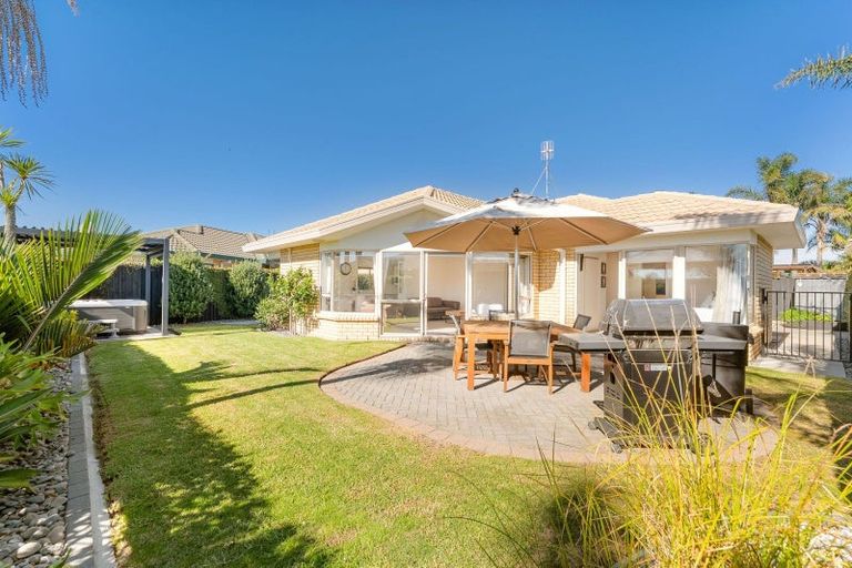 Photo of property in 18a Haven Grove, Papamoa Beach, Papamoa, 3118