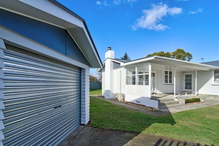 Photo of property in 15 Jones Place, Masterton, 5810
