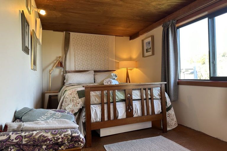 Photo of property in 9 The Parade, Okarito, Whataroa, 7886