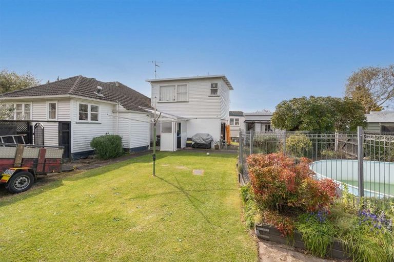 Photo of property in 3 Armitage Place, Fairfield, Hamilton, 3214