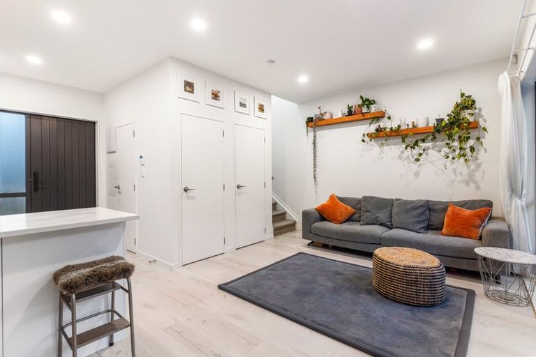 Photo of property in 136c Tiriwa Drive, Massey, Auckland, 0614