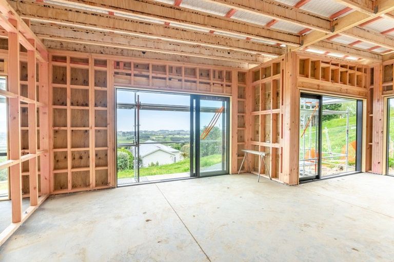 Photo of property in 76 Kotare Street, Waikanae, 5036
