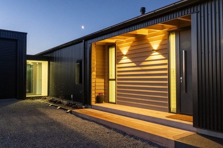 Photo of property in 20 Peak Drive, Twizel, 7901