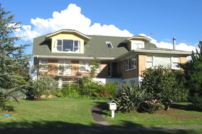 Photo of property in 5 Sea Spray Drive, Bucklands Beach, Auckland, 2012