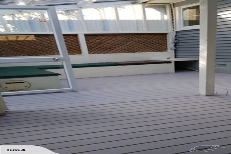 Photo of property in 39 Pleasant Road, Glen Eden, Auckland, 0602