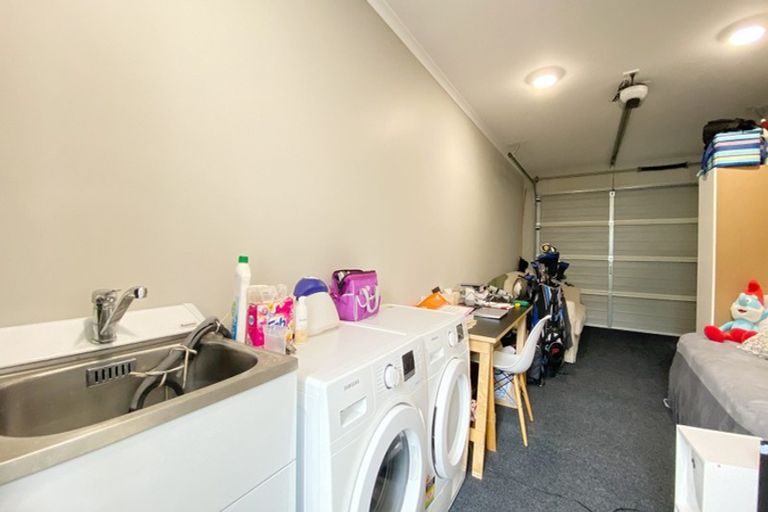 Photo of property in 57 Glidepath Road, Hobsonville, Auckland, 0616