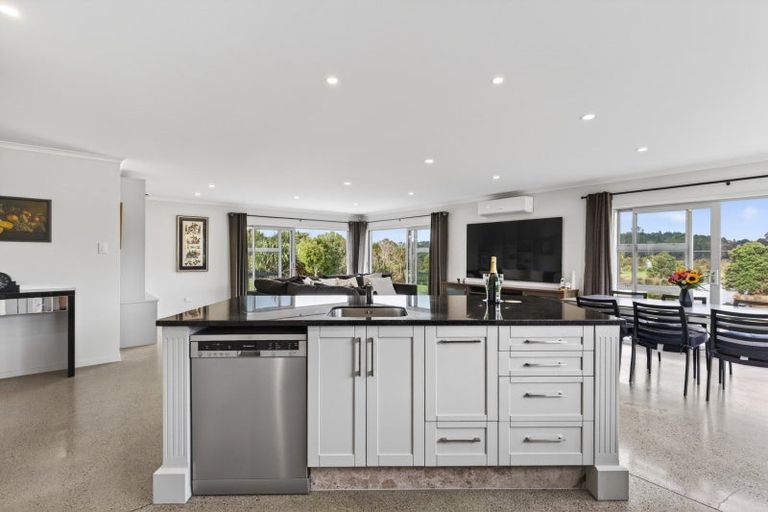 Photo of property in 2008d Cove Road, Mangawhai, 0573
