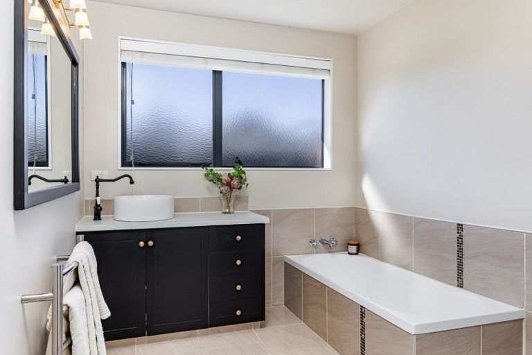Photo of property in 9 Springswood Grove, Springlands, Blenheim, 7201