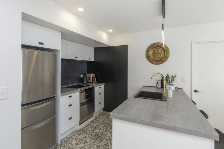 Photo of property in 76 Canon Street, St Albans, Christchurch, 8014