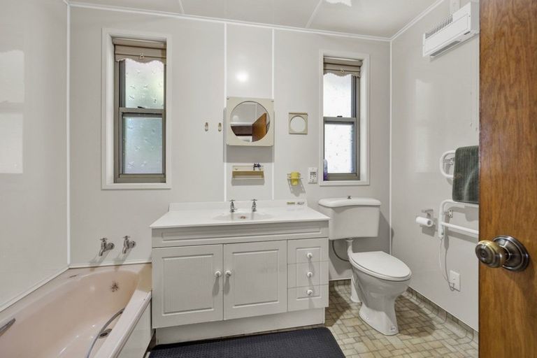 Photo of property in 7 Rewa Street, Inglewood, 4330