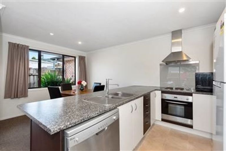 Photo of property in 4d Gadsby Place, Hamilton East, Hamilton, 3216
