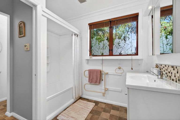 Photo of property in 33 Venice Street, Martinborough, 5711