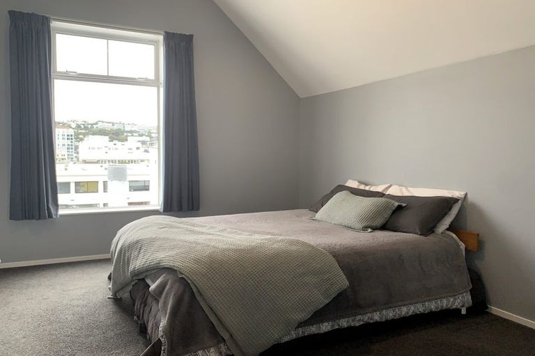 Photo of property in Victoria Villas, 45/35u Pirie Street, Mount Victoria, Wellington, 6011