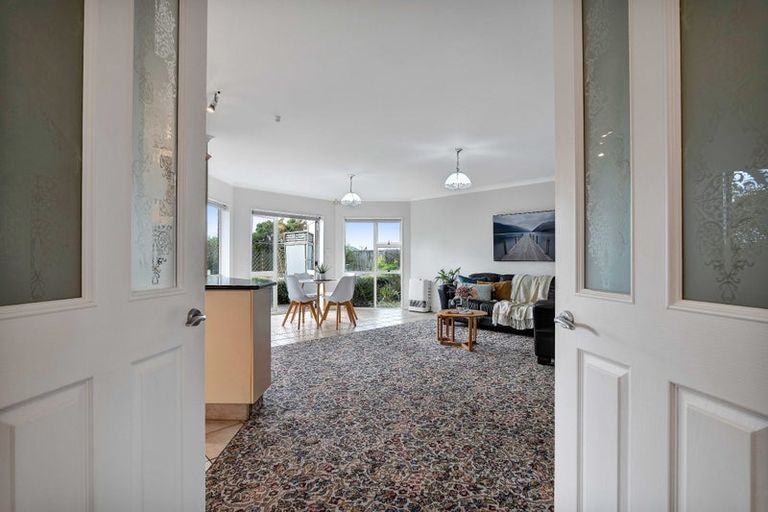 Photo of property in 6 Fantham Street, Hawera, 4610