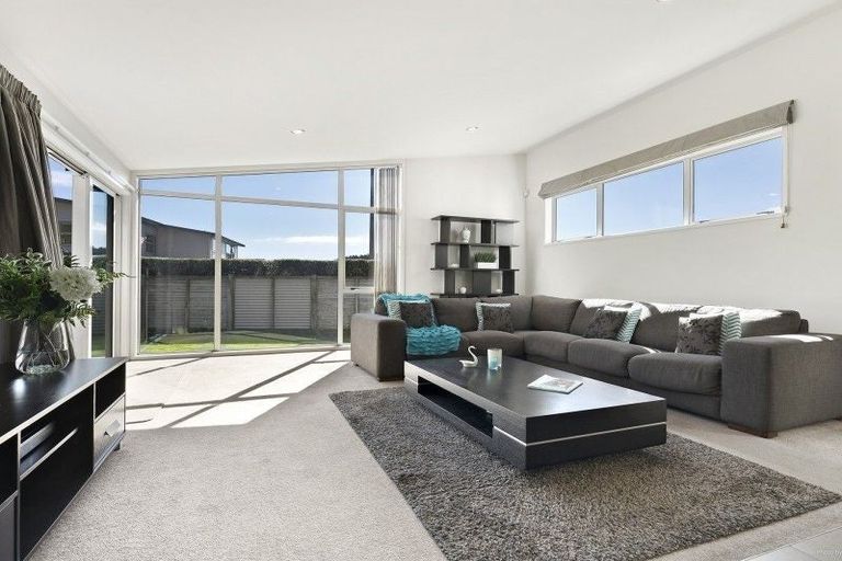 Photo of property in 45 Winsley Terrace, Churton Park, Wellington, 6037