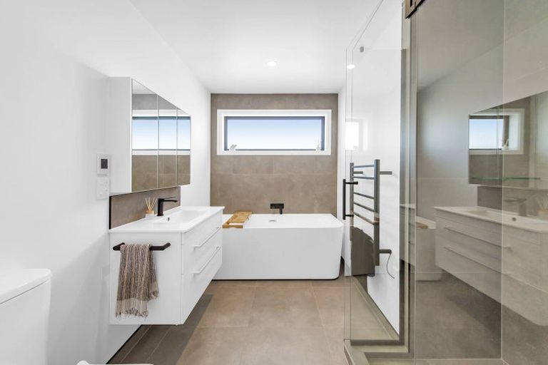 Photo of property in 28 Falcon Road, Rolleston, 7615