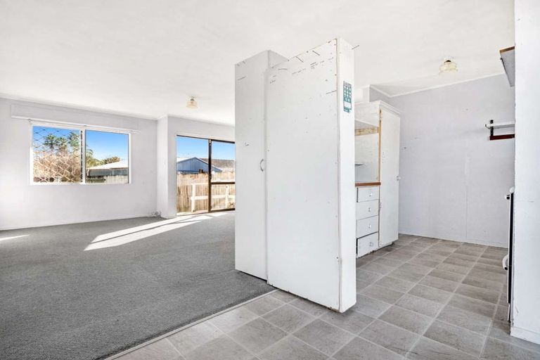 Photo of property in 3/114 Finlayson Avenue, Clendon Park, Auckland, 2103