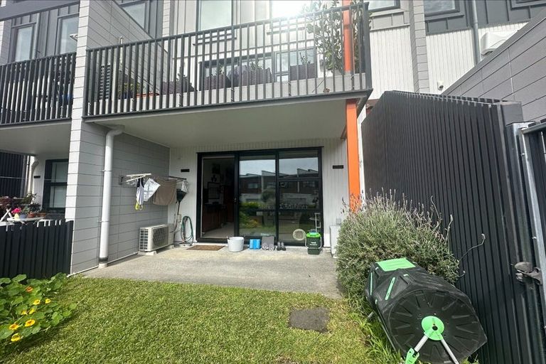 Photo of property in 274 Hobsonville Point Road, Hobsonville, Auckland, 0616