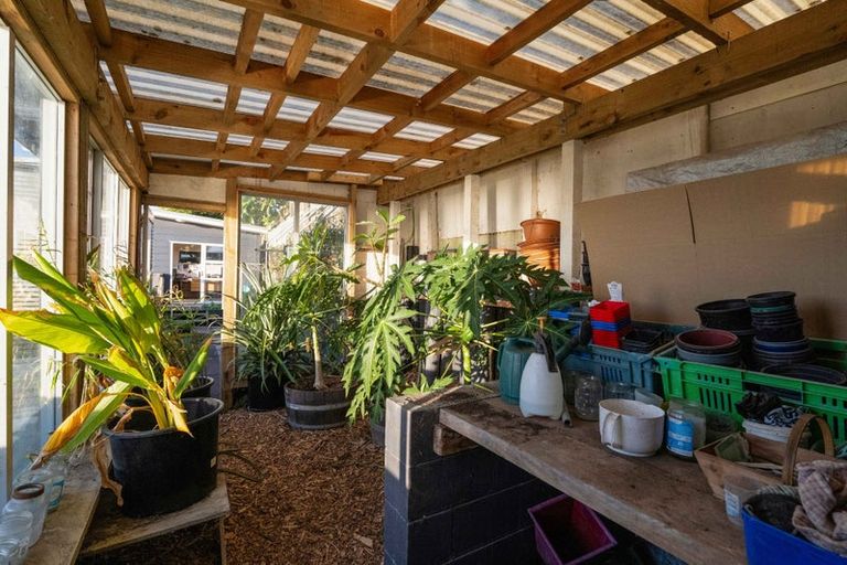 Photo of property in 94 Messenger Terrace, Oakura, 4314