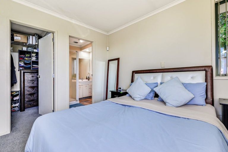 Photo of property in 19 Nobleman Place, Hamilton East, Hamilton, 3216