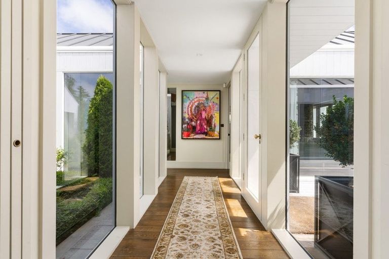 Photo of property in 12 Desmond Street, Merivale, Christchurch, 8014