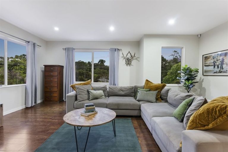 Photo of property in 180c Greenhithe Road, Greenhithe, Auckland, 0632