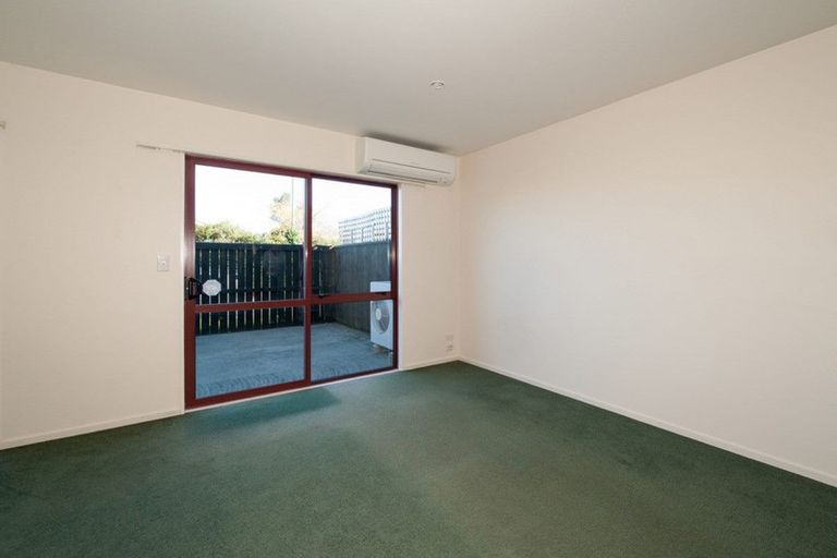 Photo of property in 74 Matipo Street, Riccarton, Christchurch, 8041