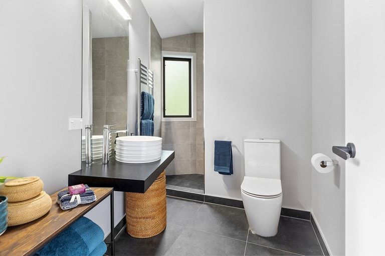 Photo of property in 64 Ira Street, Miramar, Wellington, 6022