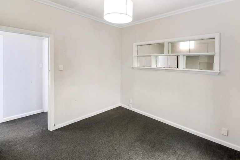 Photo of property in 12 Lytton Street, Wadestown, Wellington, 6012