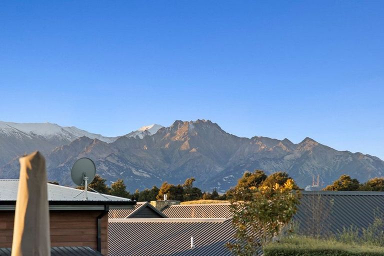 Photo of property in 47 Minaret Ridge, Wanaka, 9305