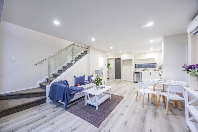 Photo of property in 7/6 Vine Street, Mangere East, Auckland, 2024