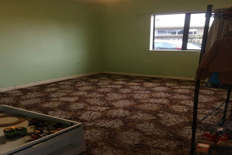 Photo of property in 33 Haselden Street, Westport, 7825