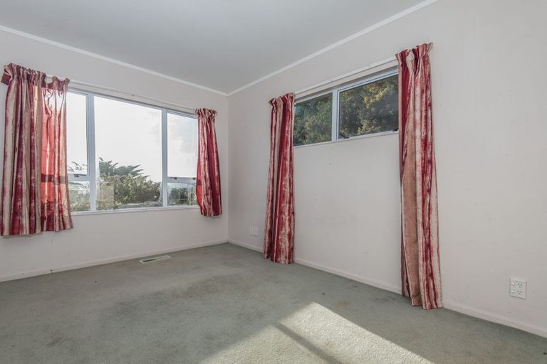 Photo of property in 28 Erris Street, Johnsonville, Wellington, 6037
