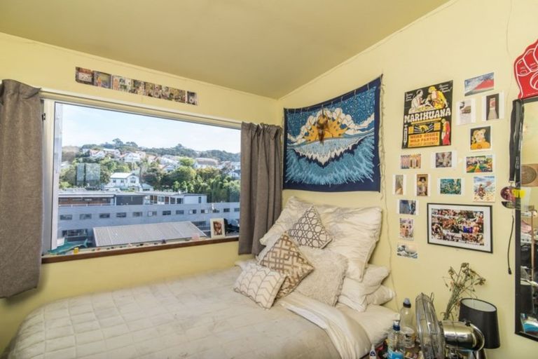 Photo of property in Qba Apartments, 4m/51 Webb Street, Mount Cook, Wellington, 6011