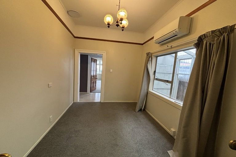 Photo of property in 43 Roxburgh Street, Mount Victoria, Wellington, 6011