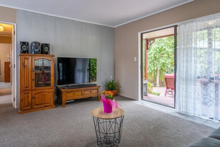 Photo of property in 115b Makarini Street, Paraparaumu, 5032