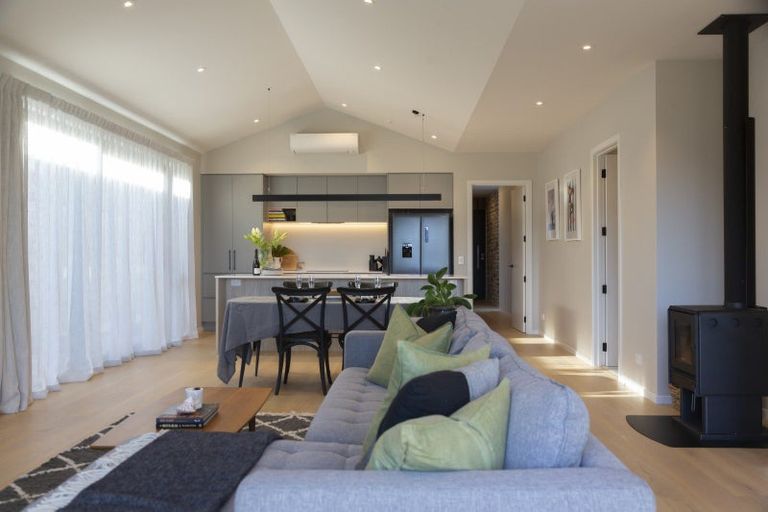 Photo of property in 11a Double Cone Road, Jacks Point, Queenstown, 9371