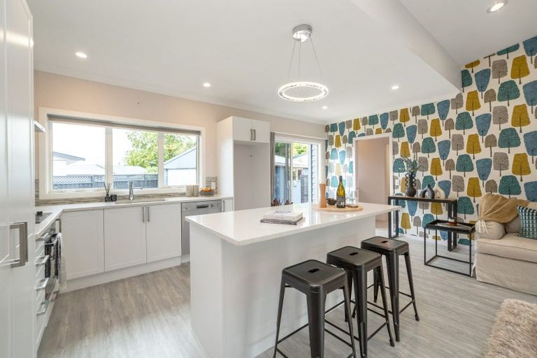 Photo of property in 8 Mahupuku Street, Greytown, 5712