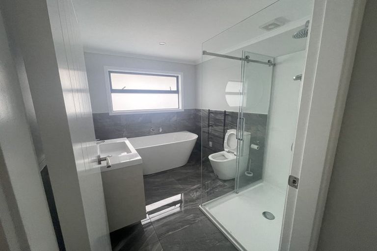 Photo of property in 22 Kerrigan Crescent, Wallaceville, Upper Hutt, 5018