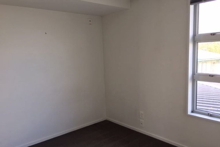 Photo of property in 43 Grafton Street, Waltham, Christchurch, 8011