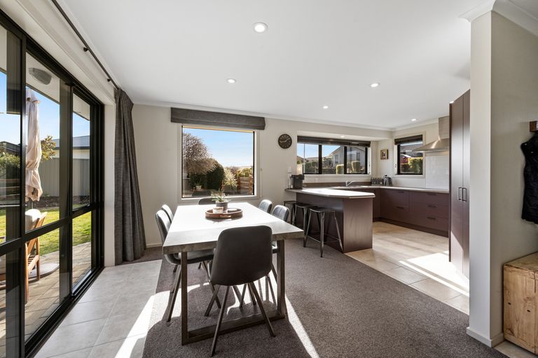 Photo of property in 11 Walnut Grove, Alexandra, 9320