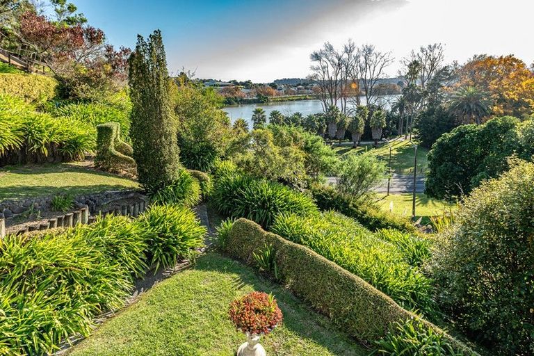 Photo of property in 3 Georgetti Road, Bastia Hill, Whanganui, 4500