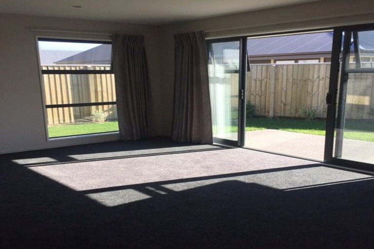 Photo of property in 6 Pimlico Place, Rangiora, 7400