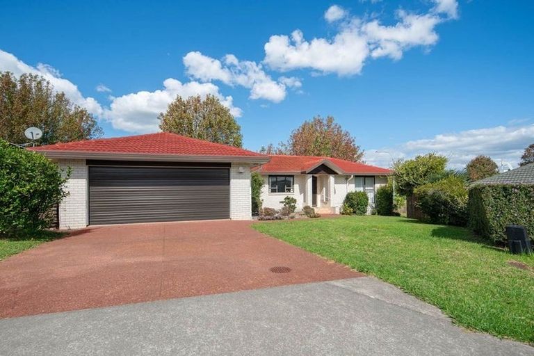 Photo of property in 19 Adelphi Place, Albany, Auckland, 0632